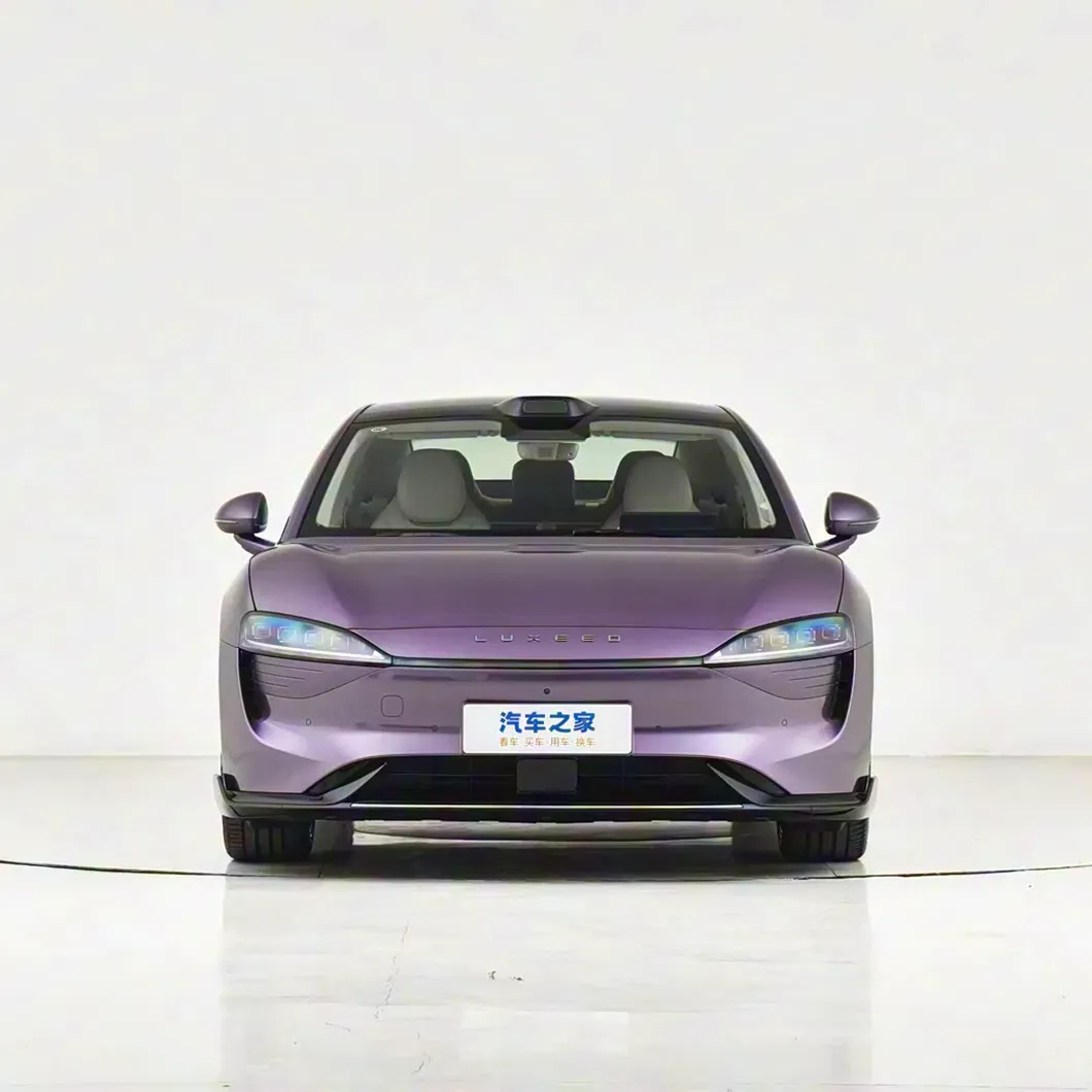 imgi_103_Huawei-Luxeed-S7-EV-Sedan-New-Energy-Vehicle-855km-Supercharge-Electric-Car 2026 Luxeed S7 Luxury Pure Electric mid-size Sedan 785km– Ships Worldwide From China | Chinese Car Ready for USA - Image 1