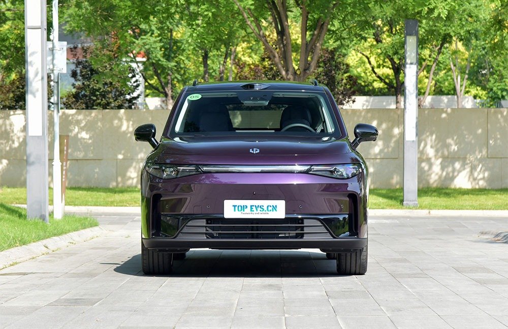 imgi_3_1_3(14) 2026 Leapmotor C16 | For Sale From China – China Electric Car USA - Image 1