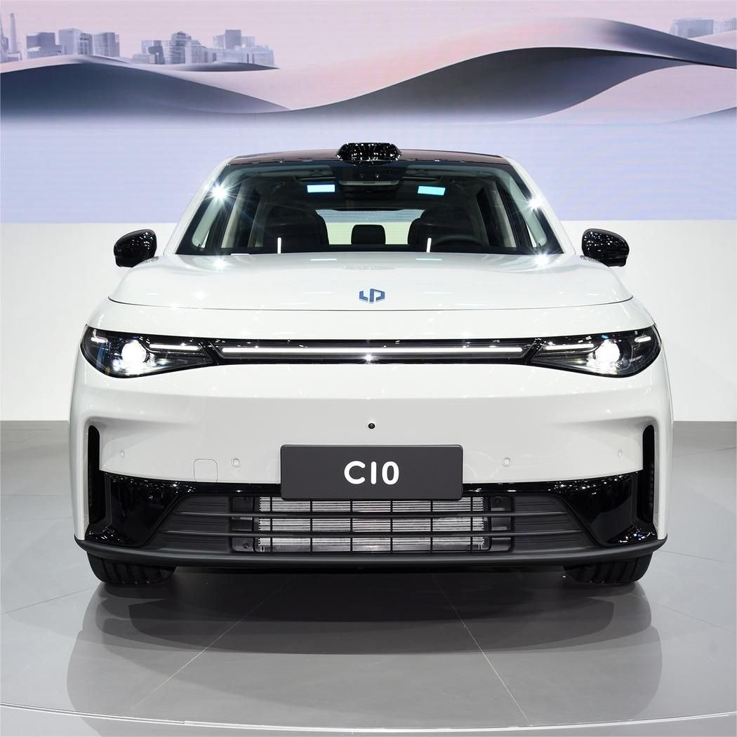 imgi_71_2024-Leapmotor-C10-2WD-5-Seat-New-Energy-Vehicles-Hybrid-Electric-Cars 2026 Leapmotor C10 Comfort Edition Electric Car– In Stock in China | Chinese Car Import USA - Image 1